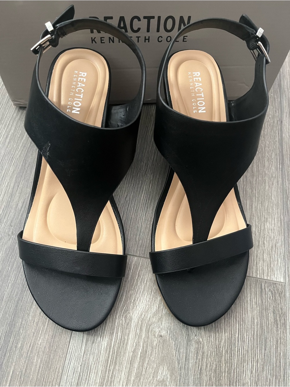Kenneth Cole Reaction Black Open-Toe T-Strap Sandals with Ankle Buckle